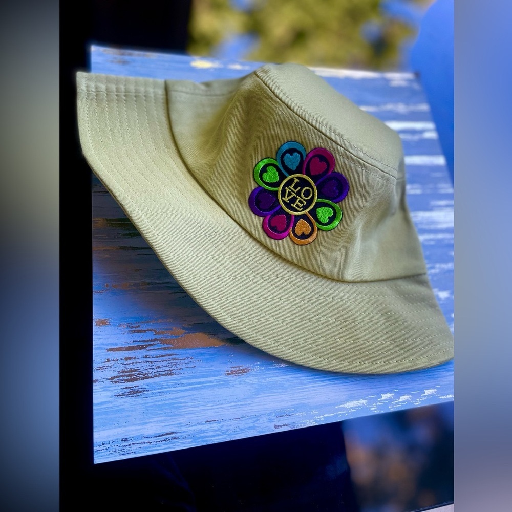 Bucket hat style women’s sun hat